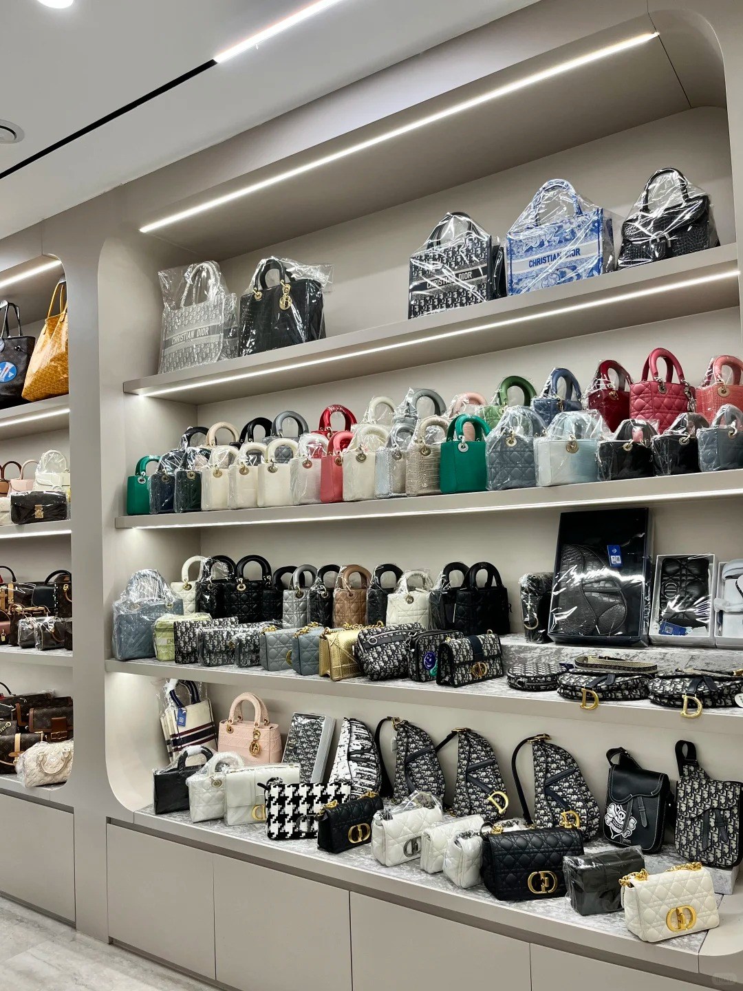 长沙独栋中古店！逛到出不来。。🥹_2_卷毛糖心面_来自小红书网页版.jpg